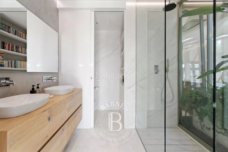 Foto 34c36b43-4e7a-41c5-aa58-736a27538eca. Àtic amb calefacció a Dreta de l´Eixample Barcelona