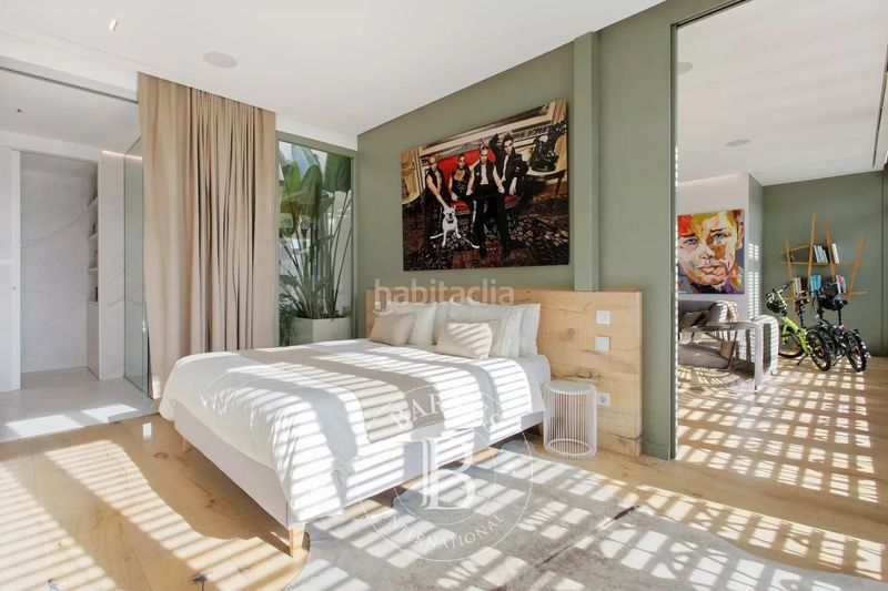 Foto 8f67db62-a0d8-43f6-9f6b-a7943956b66c. Àtic amb calefacció a Dreta de l´Eixample Barcelona