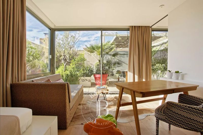 Foto a256156c-aaa0-4dd9-b5aa-2095e1595c2c. Àtic amb calefacció a Dreta de l´Eixample Barcelona