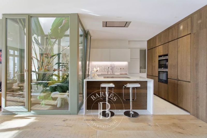 Foto b5e7b1df-2559-44cb-9124-5bd04d5edc0a. Àtic amb calefacció a Dreta de l´Eixample Barcelona