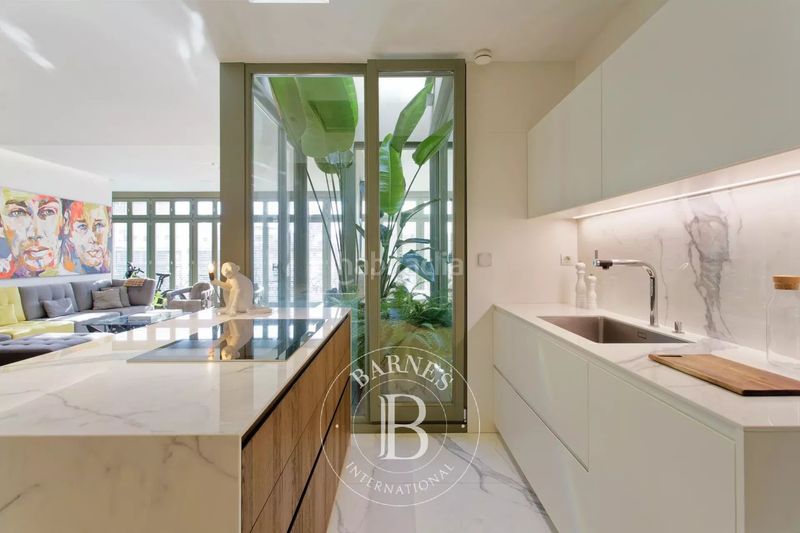 Foto c234ef36-e5af-4634-a01c-57f983797d23. Àtic amb calefacció a Dreta de l´Eixample Barcelona