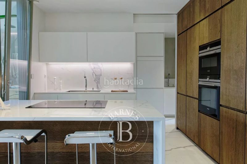 Foto cdfda284-83cf-47da-bf97-f3f569c297f4. Àtic amb calefacció a Dreta de l´Eixample Barcelona