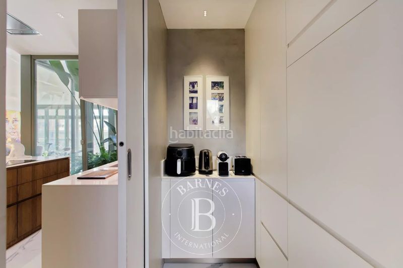 Foto f64052bc-fb45-4273-8d7d-7fb9700c3bfd. Àtic amb calefacció a Dreta de l´Eixample Barcelona