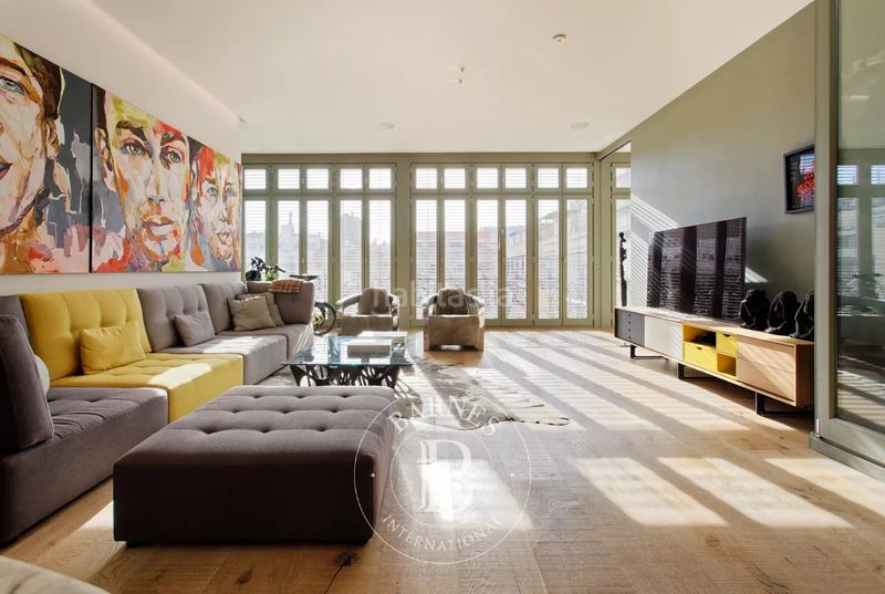 Foto f7eafa36-7a25-4e31-946d-47af3a0bf77c. Àtic amb calefacció a Dreta de l´Eixample Barcelona