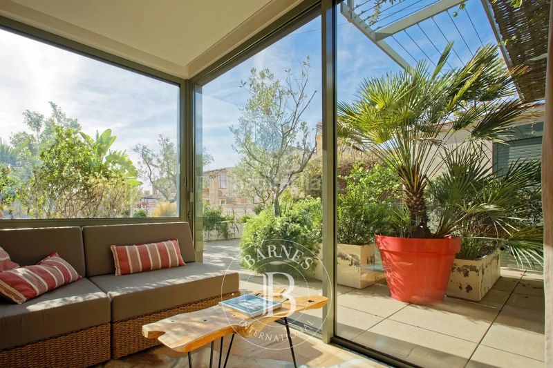 Foto fd2a55ca-82c8-4ce6-9b93-1d0bde876f21. Àtic amb calefacció a Dreta de l´Eixample Barcelona