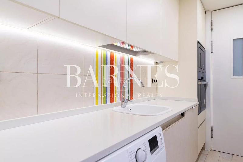 Foto c9ea6613-aa8e-4a02-a45a-5d4621df31d5. Location appartement avec chauffage parking piscine dans Madrid