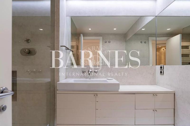 Foto d446f2f7-5bdd-4c80-a467-5630c8b2ff2a. Location appartement avec chauffage parking piscine dans Madrid