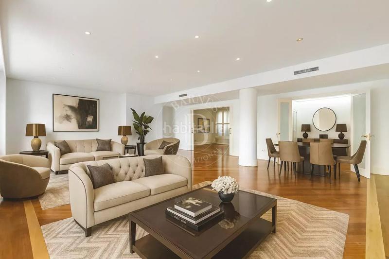 Foto 7e8a827d-324e-4edf-b003-24d7cbc3ecff. Rent flat with heating parking in Jerónimos Madrid