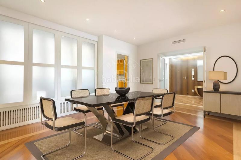 Foto f71241a0-eda8-4abd-bb90-efa7487759d8. Rent flat with heating parking in Jerónimos Madrid