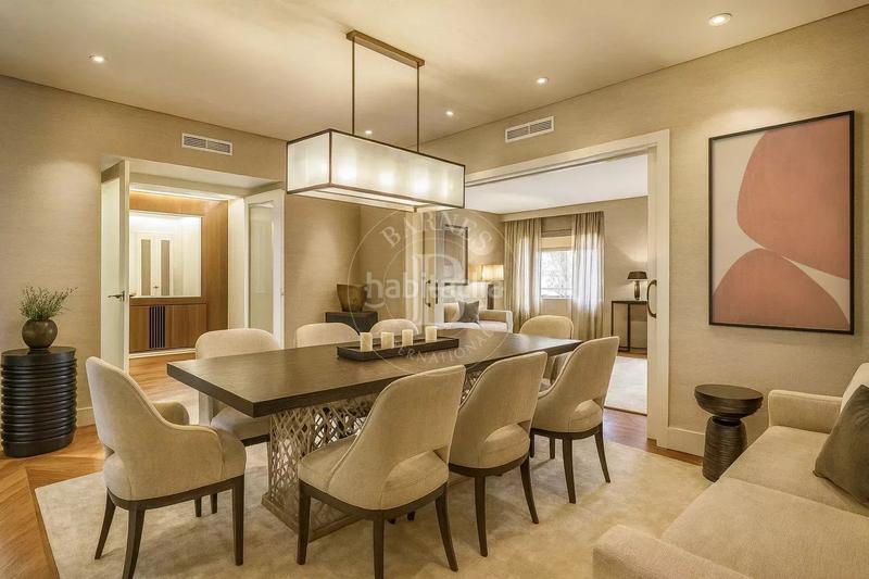 Foto 945fcd7d-463d-4e09-8751-5beb05fb5bbc. Alquiler piso en Jerónimos Madrid