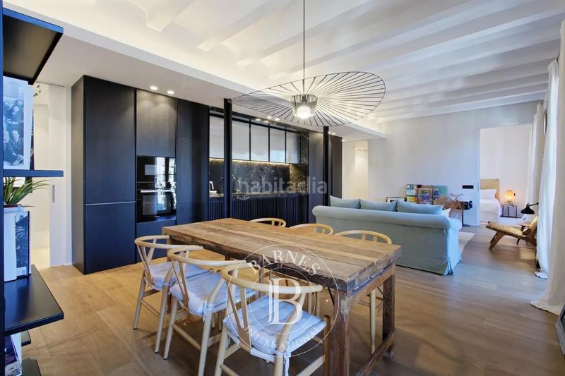 Foto fc00cc6e-2803-4fd1-bf95-1ebec96d6164. Etagenwohnung in L´Antiga Esquerra de l´Eixample Barcelona