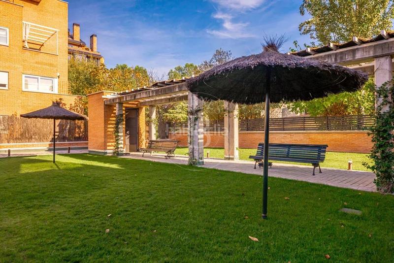 Foto 2e4a4d96-ed27-4885-9319-04cae6ba4099. Pis amb calefacció aparcament a Aravaca Madrid