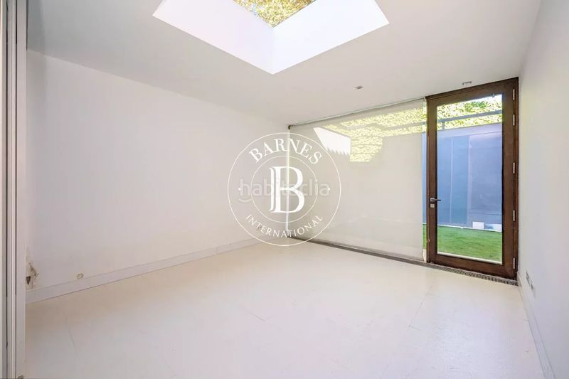 Foto d0e5b343-1ffa-4265-8fbf-72116ce89917. Casa amb calefacció aparcament piscina a urbanización La Moraleja La Moraleja