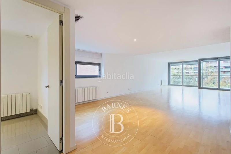 Foto b5b1a17a-19fd-4fd8-a695-fc30bca04171. Affitto appartamento con riscaldamento parcheggio in Barcelona