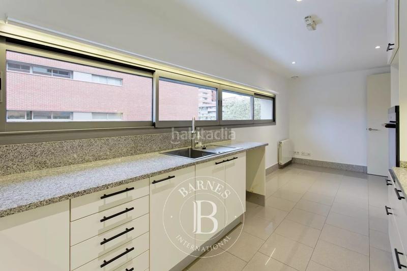 Foto 1694a106-7883-4405-86c0-264b7b3e9c91. Location appartement avec chauffage parking dans Barri de les Corts Barcelona