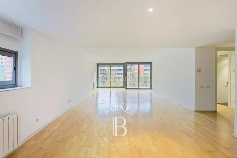 Foto 2d1bfa12-05ea-4ebc-af36-17a0fb6cccf5. Rent flat with heating parking in Barri de les Corts Barcelona