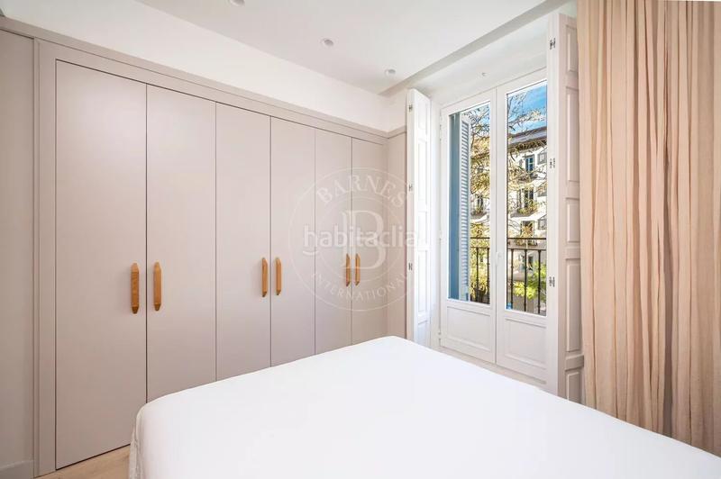 Foto ba07a456-efd3-4a3c-9e4d-4cc39ec4b91f. Appartamento con riscaldamento parcheggio piscina in Madrid