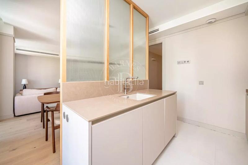 Foto 6b613757-4f6a-4325-8f29-e8e69358e516. Appartement avec chauffage parking piscine dans Trafalgar Madrid