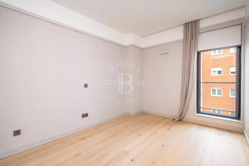 Foto 96a5fdd5-2666-4f4f-b08a-7cda1f006252. Etagenwohnung mit heizung parking pool in Trafalgar Madrid