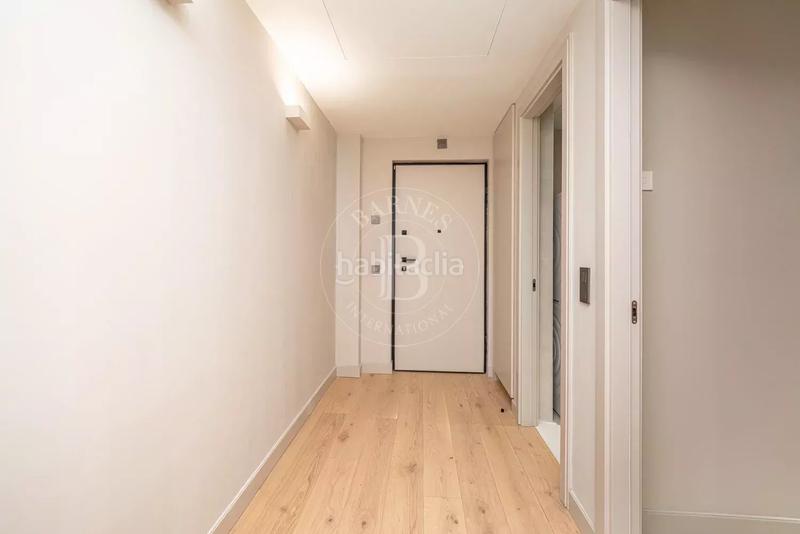 Foto 4eac01ae-6e81-4755-a35d-91ab190959ac. Flat with heating parking pool in Trafalgar Madrid