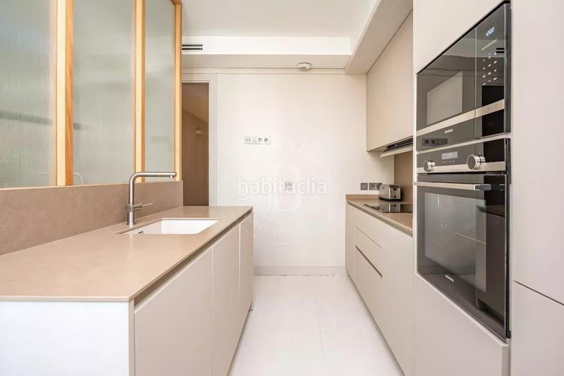 Foto 9c4788da-b880-4df2-82e8-01e028da3f44. Pis amb calefacció aparcament piscina a Trafalgar Madrid