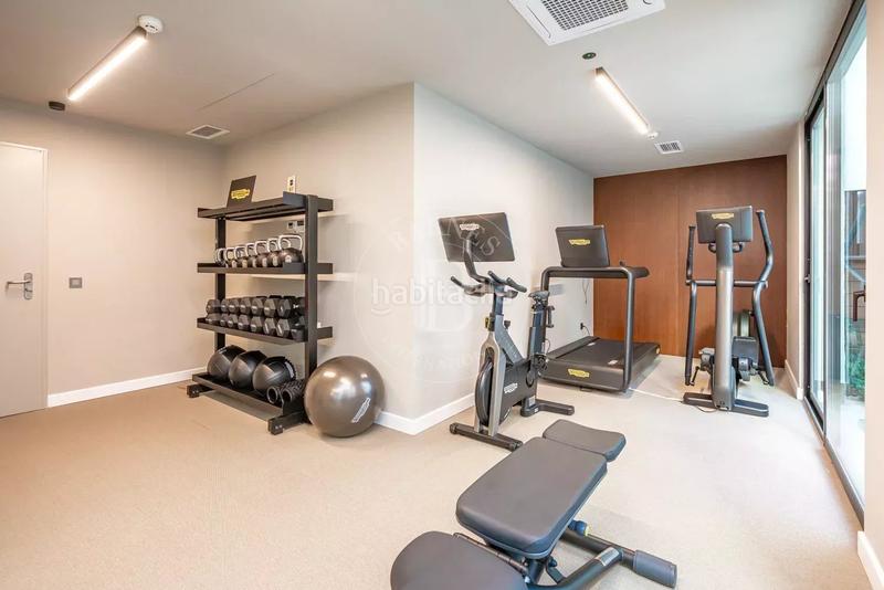 Foto d244d185-380d-43db-98d2-74f725274e89. Pis amb calefacció aparcament piscina a Trafalgar Madrid