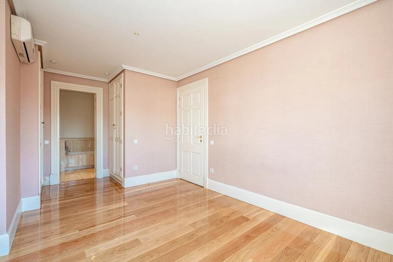 Foto 7812fae5-69c6-4860-9e14-ee65183298f4. Location appartement avec chauffage parking piscine dans Madrid