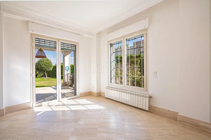 Foto 24431ee5-b8fa-4f66-bef3-efc1d00f114a. Rent flat with heating parking pool in Aravaca Madrid