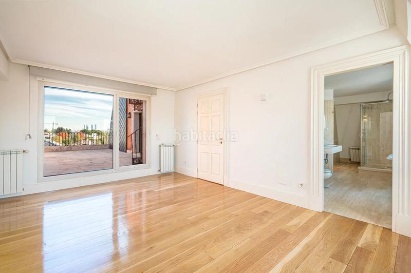 Foto 6da99ab2-8cb5-46a3-8035-7b84333fe6fc. Rent flat with heating parking pool in Aravaca Madrid