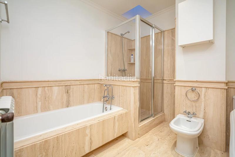 Foto 74c94034-fb51-4802-90d4-448976625555. Rent flat with heating parking pool in Aravaca Madrid