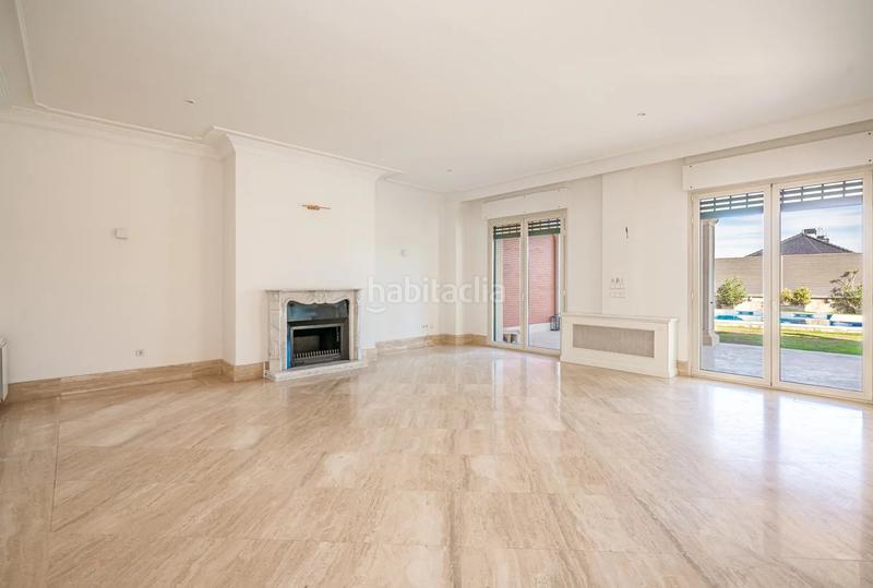 Foto 9c64e3ac-2aff-47be-a71b-bda90bfc1280. Rent flat with heating parking pool in Aravaca Madrid