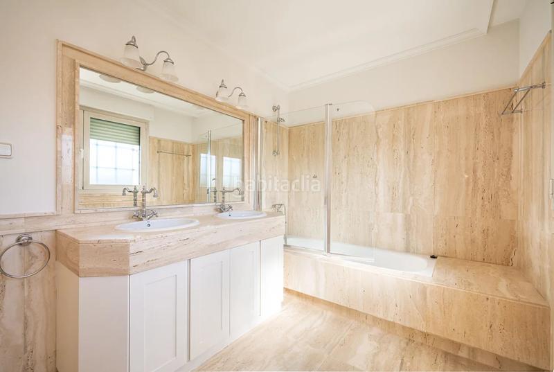 Foto a94c6a48-2a49-4dc6-86e0-11a8298f4ddc. Rent flat with heating parking pool in Aravaca Madrid