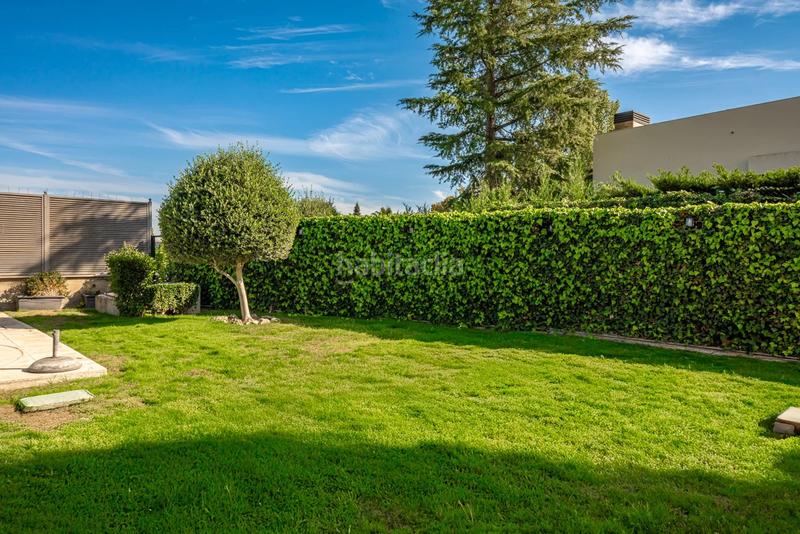 Foto b8d48068-9df3-4dcb-baba-7f178f9def55. Rent flat with heating parking pool in Aravaca Madrid