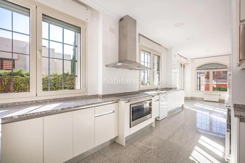 Foto de621ac3-d21f-495c-9cef-c8839cc9925d. Rent flat with heating parking pool in Aravaca Madrid