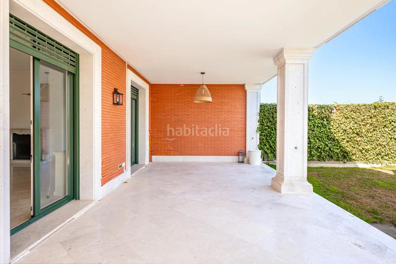 Foto bd3e2d37-8945-49b9-becd-9d73fa3ee4e7. Lloguer pis amb calefacció aparcament piscina a Aravaca Madrid