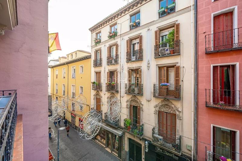 Foto 32ab9777-dab7-4f17-a3ab-92013f1d7519. Piso en Justicia-Chueca Madrid