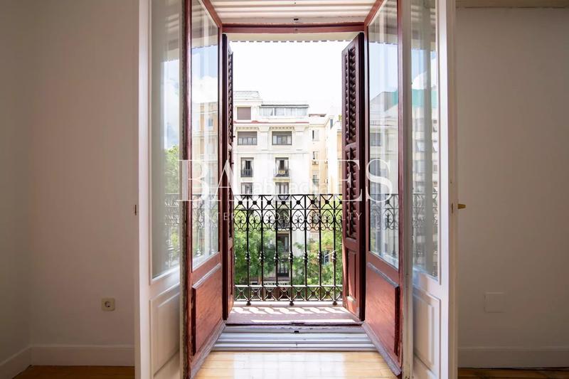 Foto 46df02ea-3636-4afc-8a89-ac7b566919e3. Miete etagenwohnung mit heizung in Recoletos Madrid