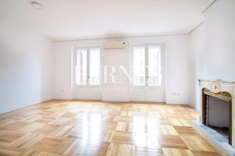 Foto b827a437-4467-4313-98d9-fdde1b4dfd4c. Miete etagenwohnung mit heizung in Recoletos Madrid