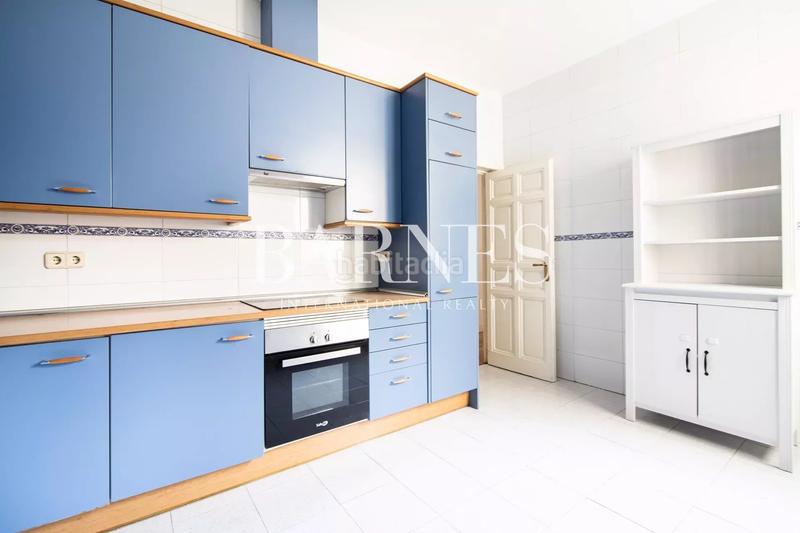 Foto 95b8dc55-c34b-41fb-b7e6-f49df3b9db4d. Rent flat with heating in Recoletos Madrid