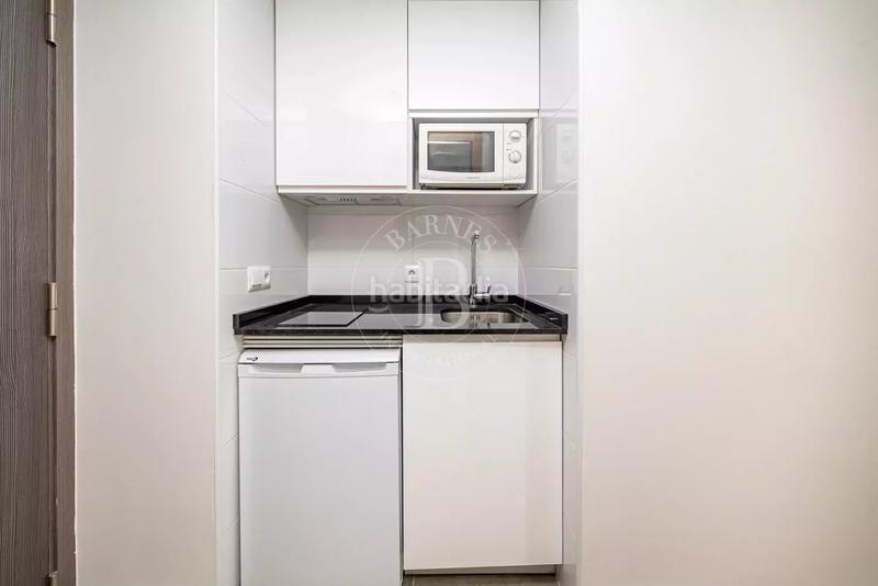 Foto e2930b3c-37a5-42e4-a927-7c4959df6d05. Studio avec chauffage dans Recoletos Madrid