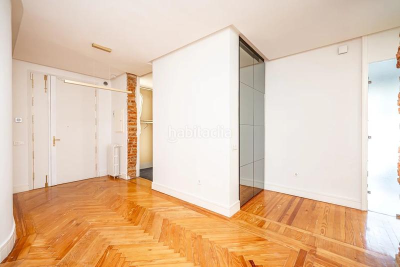 Foto df29bcd7-a3a9-4aaa-9c7e-eb0a3948397f. Rent flat with heating in Recoletos Madrid
