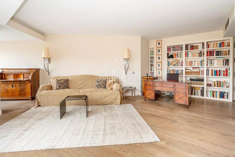 Foto bde9b9c2-29ed-482c-988f-150caf7c6826. Location appartement avec chauffage parking piscine dans Madrid