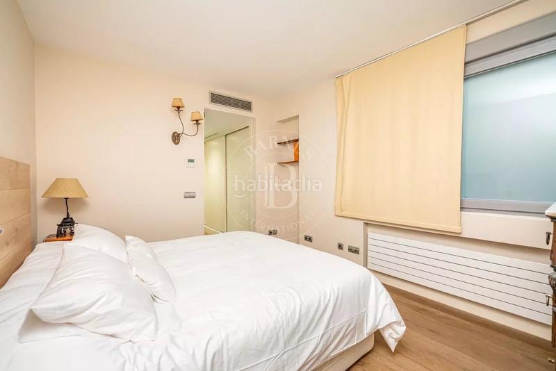 Foto 371c5329-522d-48fb-b79b-3c1541e467ba. Miete etagenwohnung mit heizung parking pool in Almagro Madrid