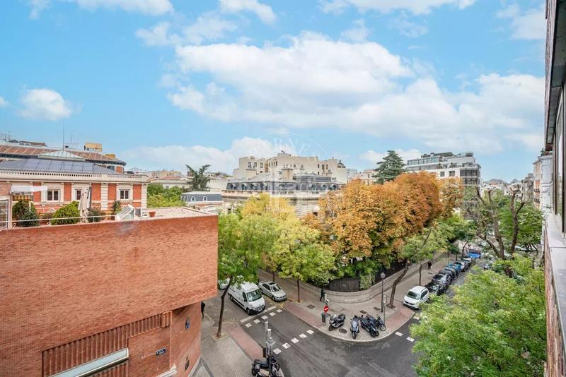 Foto f3e601c7-4df7-4bb1-9ef9-bcd92b9e496f. Miete etagenwohnung mit heizung parking pool in Almagro Madrid