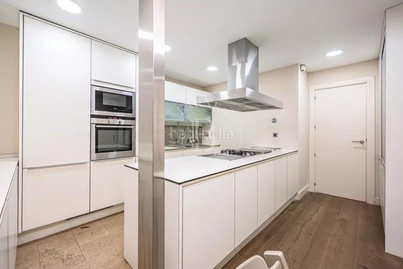 Foto 94f9ad4f-70a7-447c-9ec2-586cf8a516c6. Lloguer pis amb calefacció aparcament piscina a Almagro Madrid