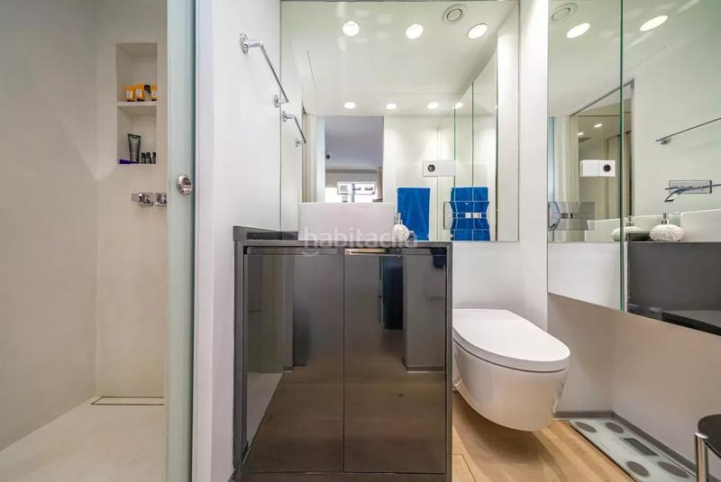 Foto 85d71aff-43d4-40e5-9162-9e3f35fc616f. Flat with heating in Jerónimos Madrid