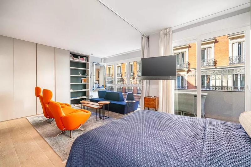 Foto 959e2554-b7d8-4ca0-b094-c47a99f9d710. Flat with heating in Jerónimos Madrid