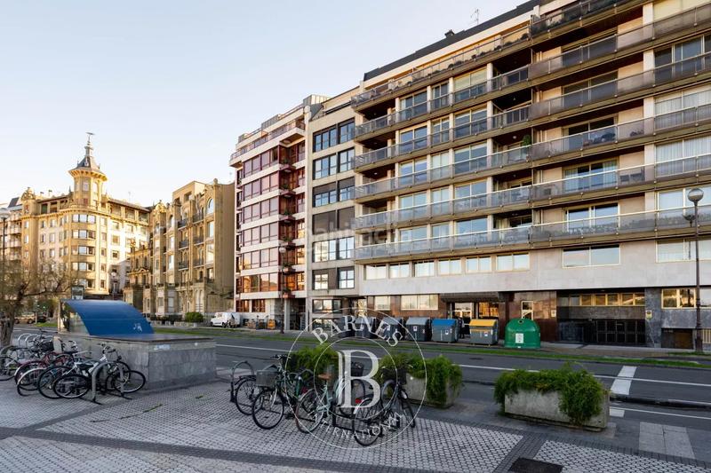 Foto f9150575-e6cb-4367-9234-d02f60b4b03a. Piso en Miraconcha Donostia - San Sebastián