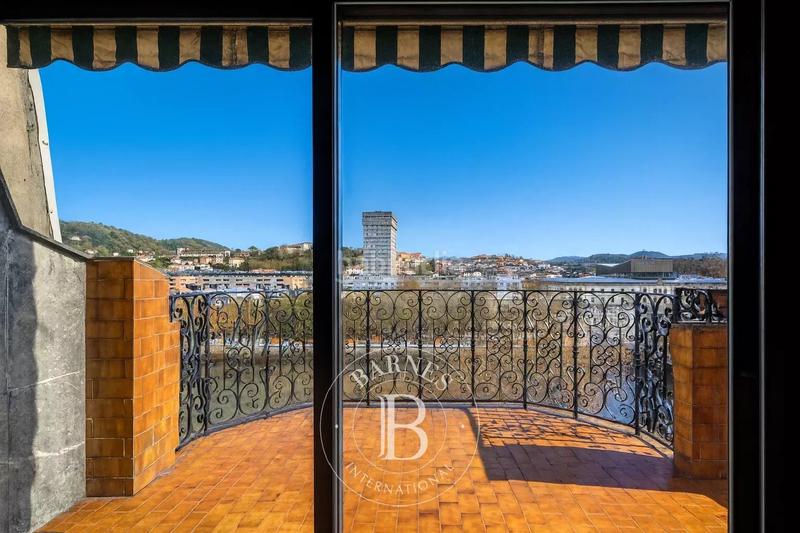 Foto e681e9b8-b9a6-4760-8290-89233c056e5b. Piso en Amara Zaharra-Arbaizenea Donostia - San Sebastián