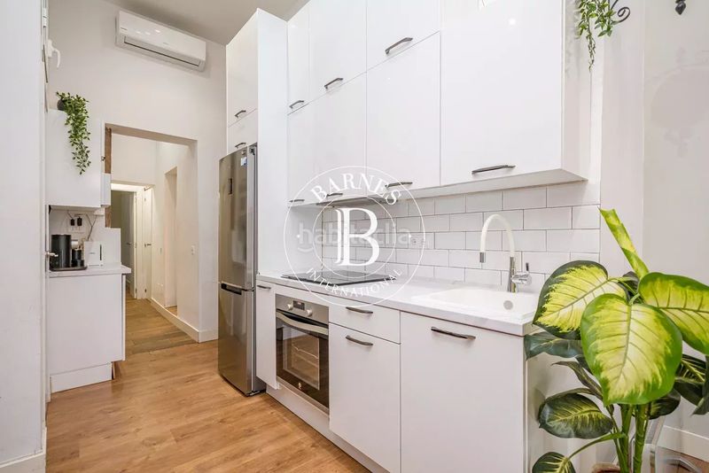 Foto 2c0e06aa-2b66-4b52-afa3-45310fa1a161. Pis amb calefacció a Trafalgar Madrid